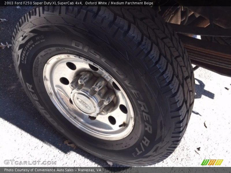 Oxford White / Medium Parchment Beige 2003 Ford F250 Super Duty XL SuperCab 4x4