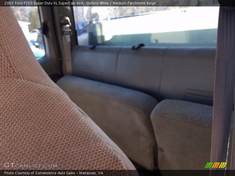 Oxford White / Medium Parchment Beige 2003 Ford F250 Super Duty XL SuperCab 4x4