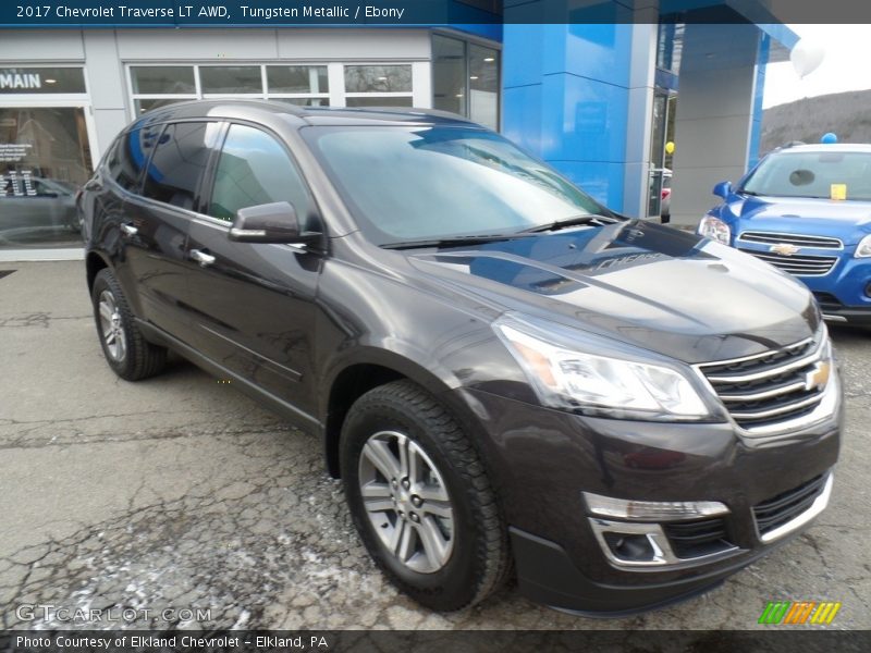 Tungsten Metallic / Ebony 2017 Chevrolet Traverse LT AWD
