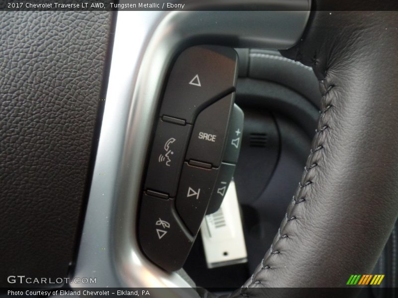 Tungsten Metallic / Ebony 2017 Chevrolet Traverse LT AWD