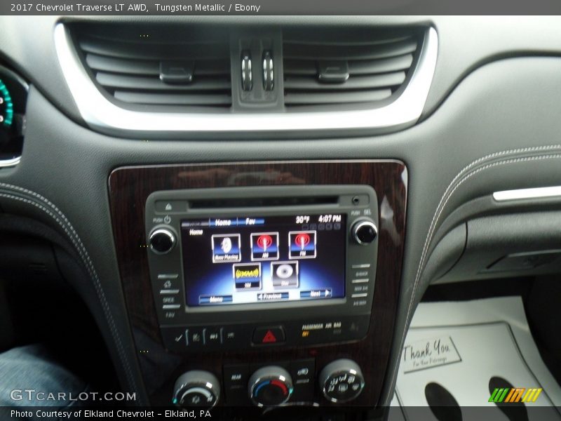 Tungsten Metallic / Ebony 2017 Chevrolet Traverse LT AWD