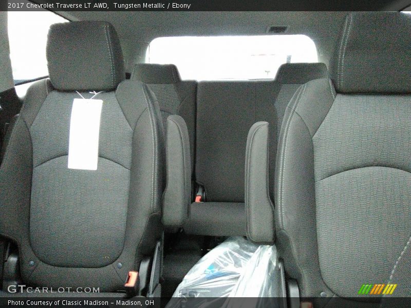 Tungsten Metallic / Ebony 2017 Chevrolet Traverse LT AWD