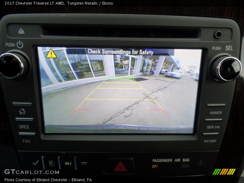 Tungsten Metallic / Ebony 2017 Chevrolet Traverse LT AWD