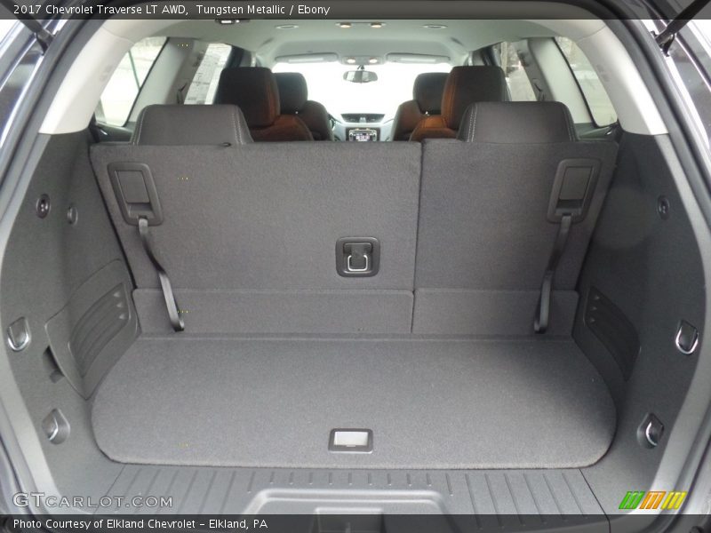 Tungsten Metallic / Ebony 2017 Chevrolet Traverse LT AWD