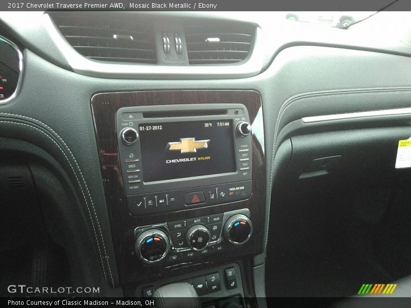 Mosaic Black Metallic / Ebony 2017 Chevrolet Traverse Premier AWD