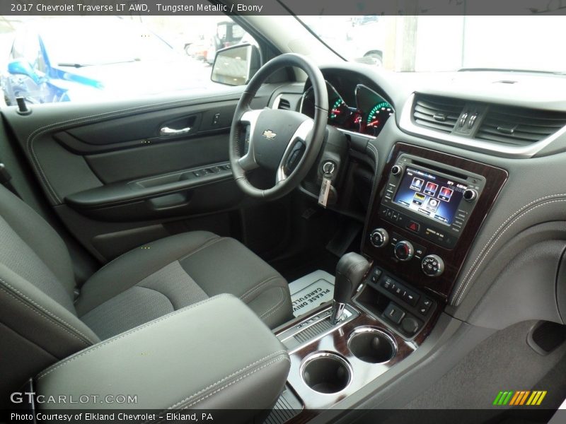 Tungsten Metallic / Ebony 2017 Chevrolet Traverse LT AWD