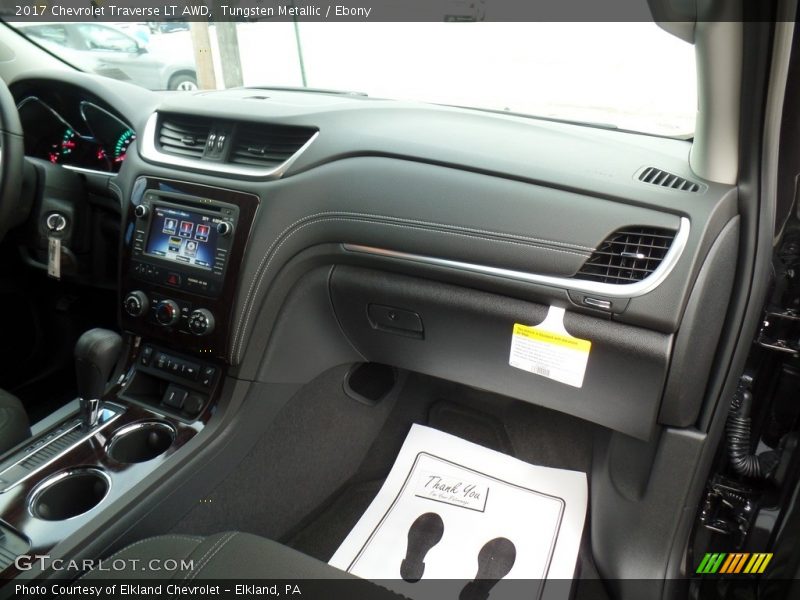 Tungsten Metallic / Ebony 2017 Chevrolet Traverse LT AWD