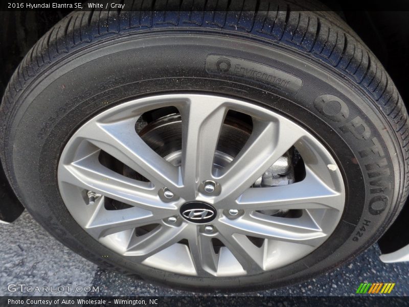 White / Gray 2016 Hyundai Elantra SE
