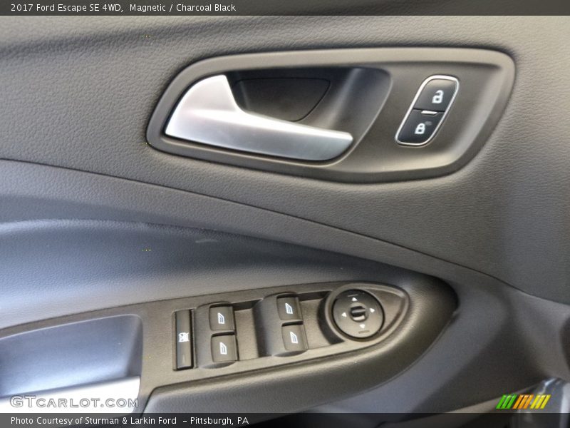 Magnetic / Charcoal Black 2017 Ford Escape SE 4WD
