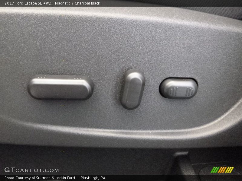 Magnetic / Charcoal Black 2017 Ford Escape SE 4WD