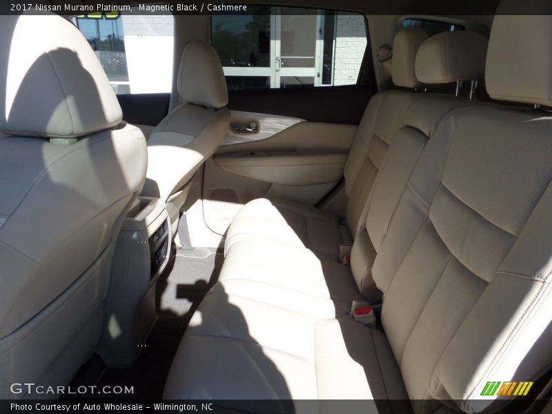 Magnetic Black / Cashmere 2017 Nissan Murano Platinum