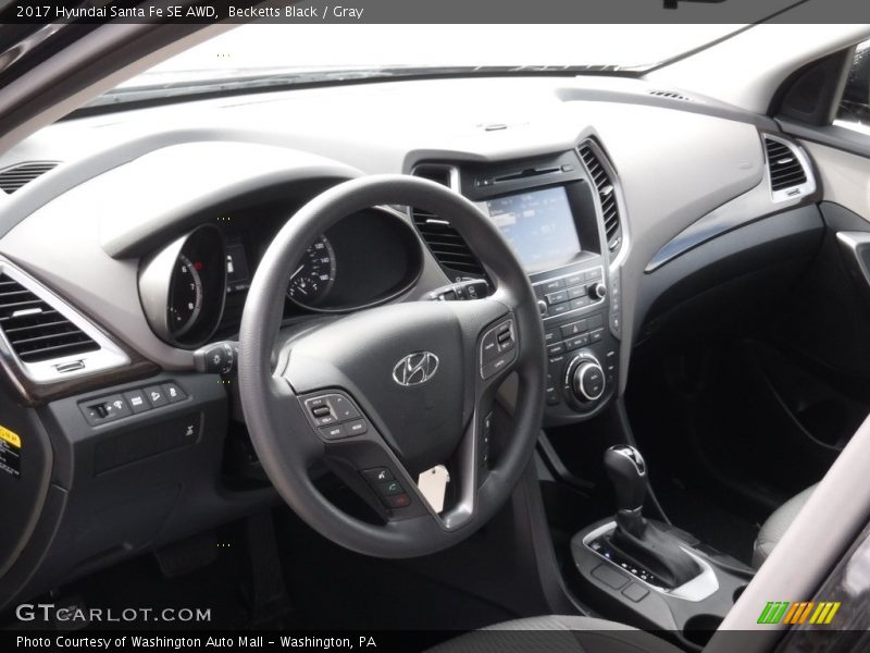 Becketts Black / Gray 2017 Hyundai Santa Fe SE AWD