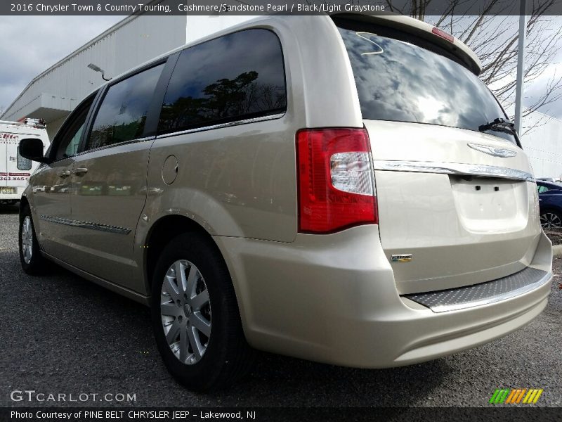 Cashmere/Sandstone Pearl / Black/Light Graystone 2016 Chrysler Town & Country Touring