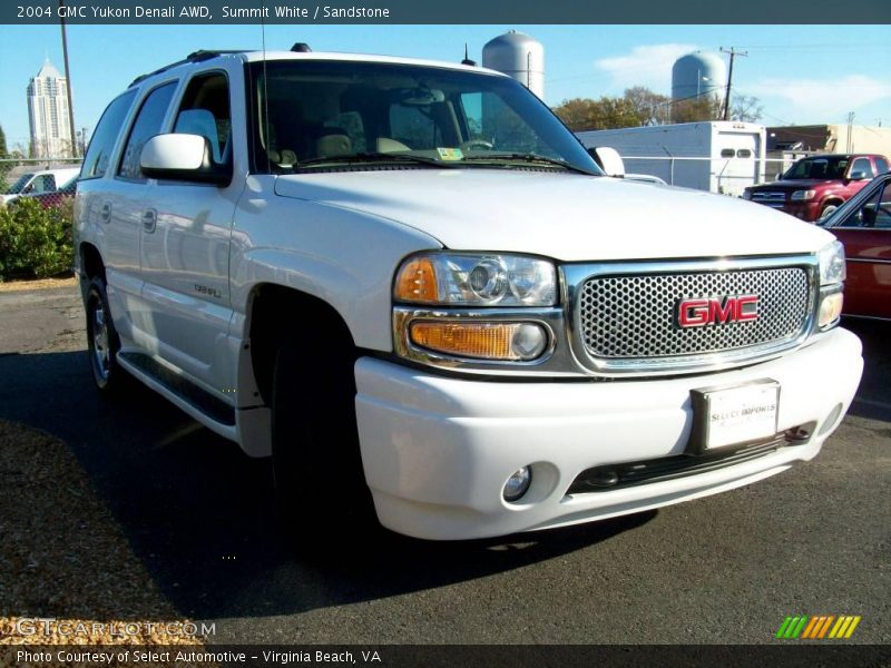 Summit White / Sandstone 2004 GMC Yukon Denali AWD