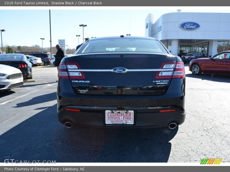 Shadow Black / Charcoal Black 2016 Ford Taurus Limited