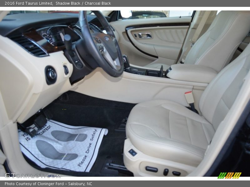 Shadow Black / Charcoal Black 2016 Ford Taurus Limited