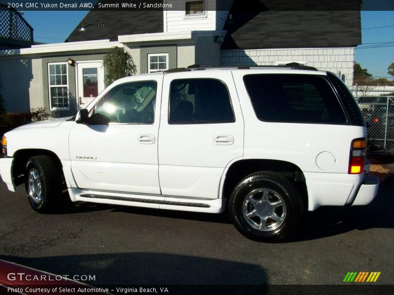 Summit White / Sandstone 2004 GMC Yukon Denali AWD