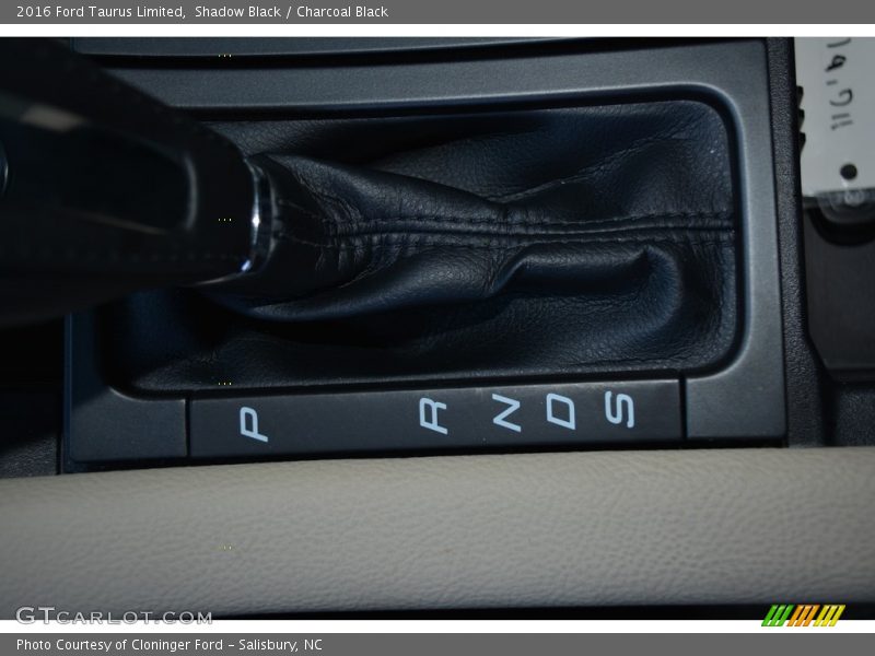 Shadow Black / Charcoal Black 2016 Ford Taurus Limited