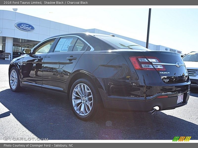 Shadow Black / Charcoal Black 2016 Ford Taurus Limited