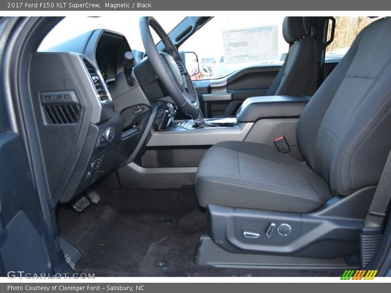 Magnetic / Black 2017 Ford F150 XLT SuperCrew