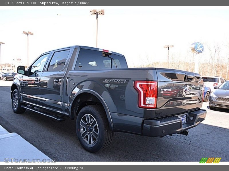 Magnetic / Black 2017 Ford F150 XLT SuperCrew