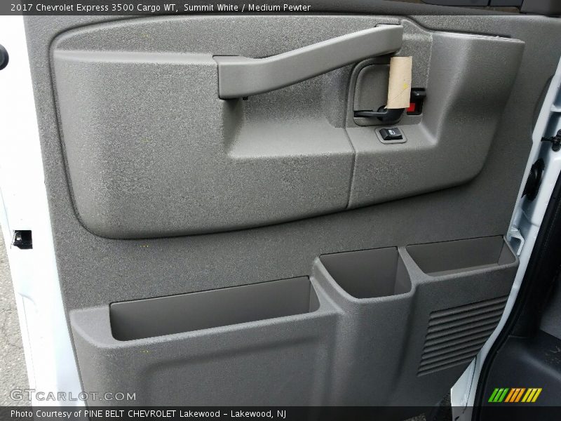 Summit White / Medium Pewter 2017 Chevrolet Express 3500 Cargo WT