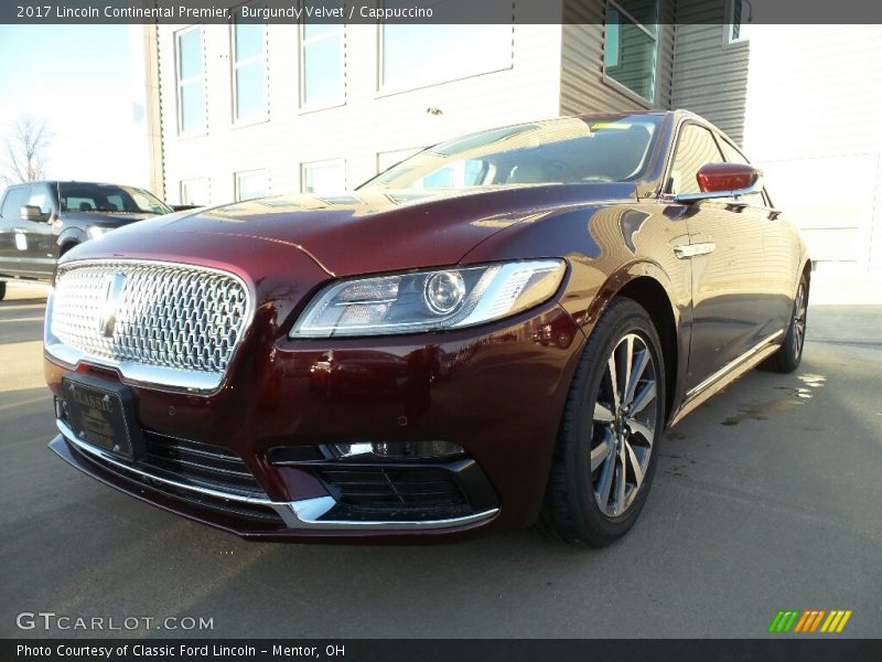 Burgundy Velvet / Cappuccino 2017 Lincoln Continental Premier