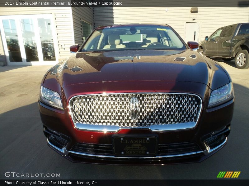 Burgundy Velvet / Cappuccino 2017 Lincoln Continental Premier