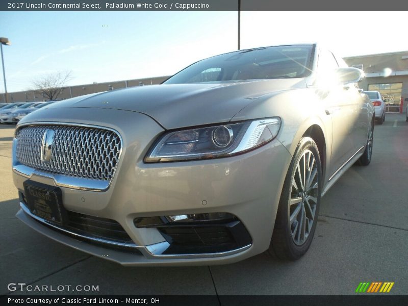Palladium White Gold / Cappuccino 2017 Lincoln Continental Select