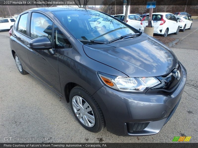 Front 3/4 View of 2017 Fit LX