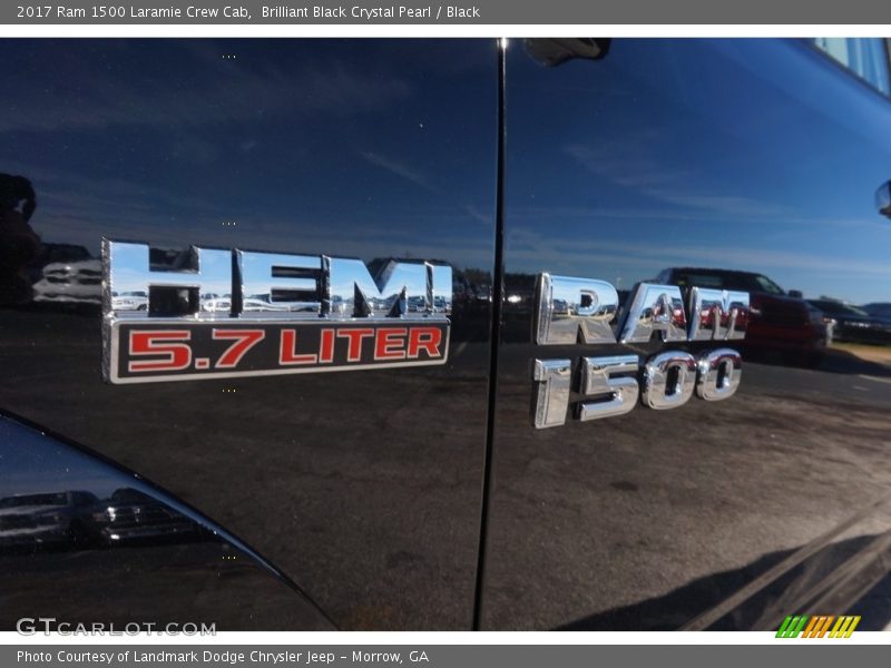 Brilliant Black Crystal Pearl / Black 2017 Ram 1500 Laramie Crew Cab