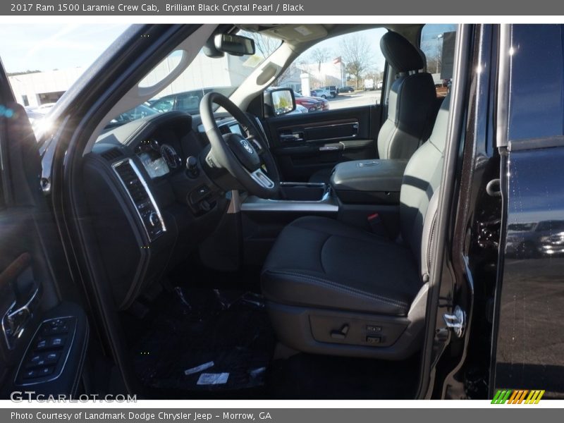 Brilliant Black Crystal Pearl / Black 2017 Ram 1500 Laramie Crew Cab