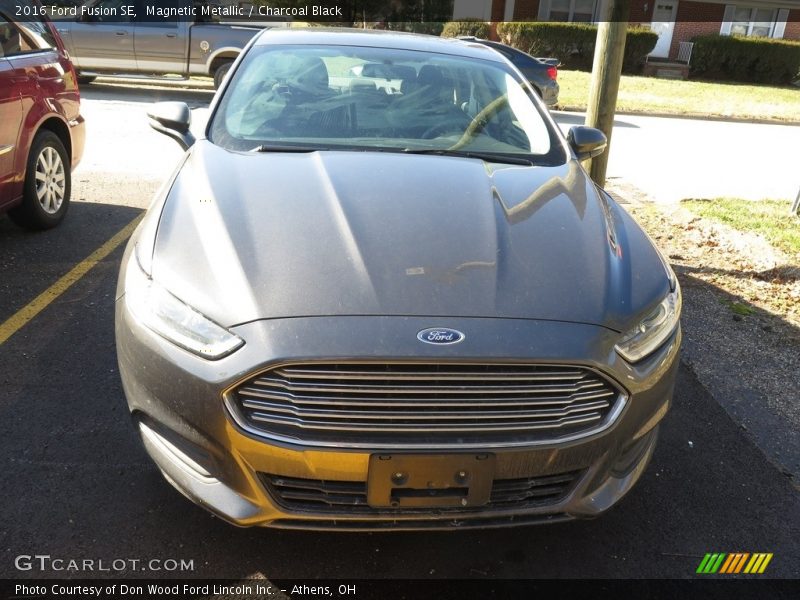 Magnetic Metallic / Charcoal Black 2016 Ford Fusion SE
