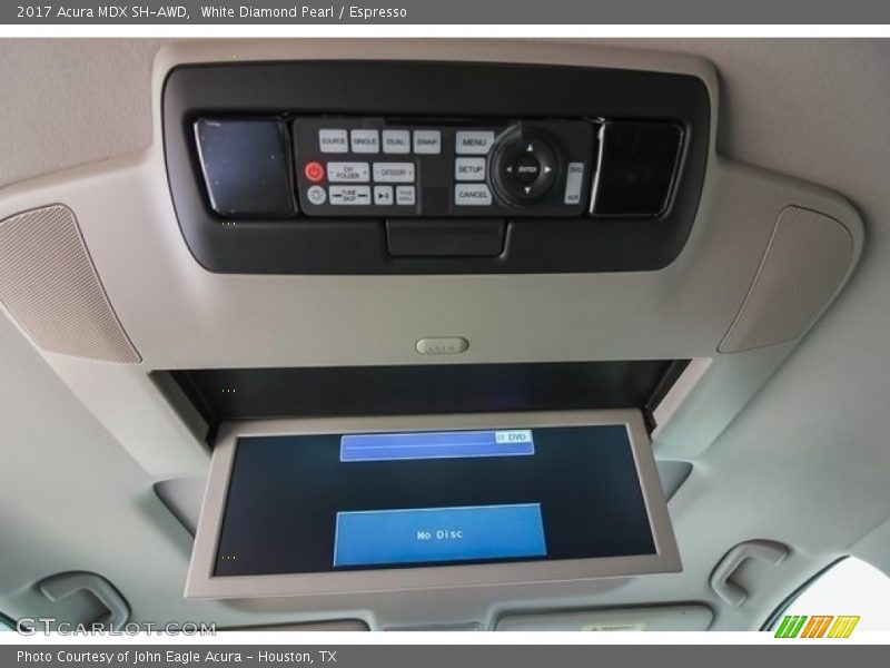 Entertainment System of 2017 MDX SH-AWD