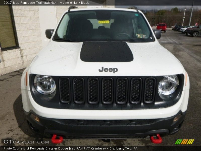 Alpine White / Black 2017 Jeep Renegade Trailhawk 4x4