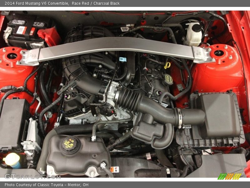 Race Red / Charcoal Black 2014 Ford Mustang V6 Convertible