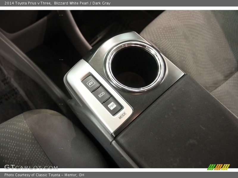 Blizzard White Pearl / Dark Gray 2014 Toyota Prius v Three