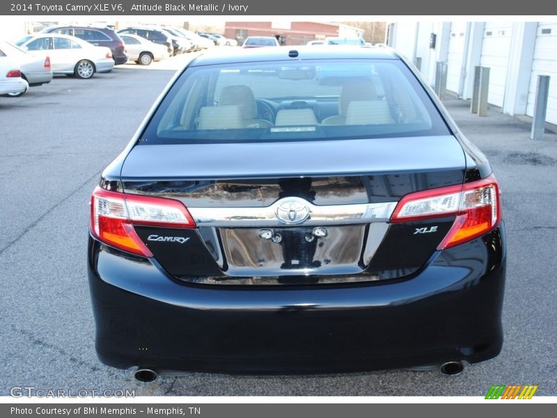 Attitude Black Metallic / Ivory 2014 Toyota Camry XLE V6