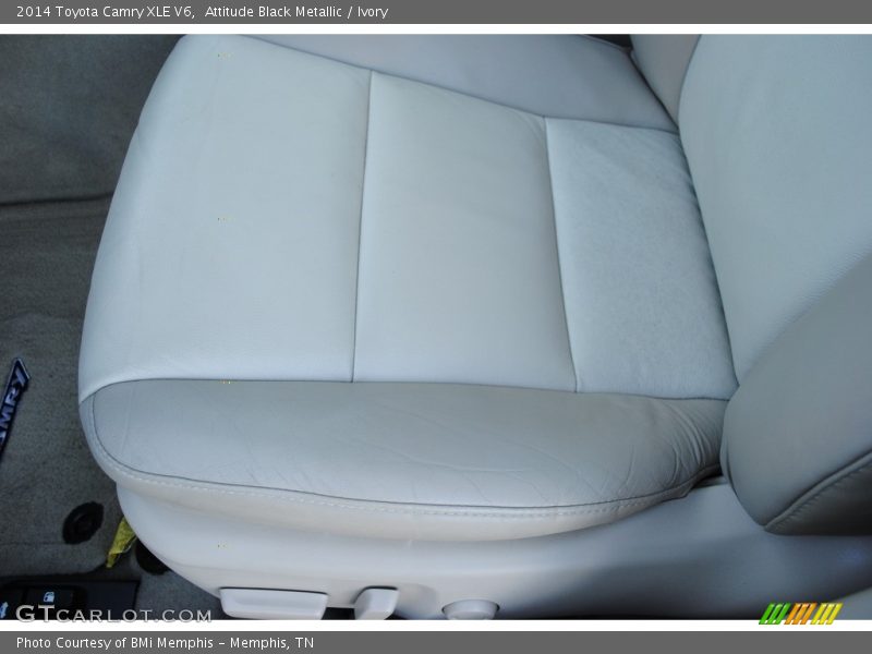 Attitude Black Metallic / Ivory 2014 Toyota Camry XLE V6