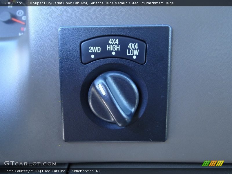 Arizona Beige Metallic / Medium Parchment Beige 2003 Ford F250 Super Duty Lariat Crew Cab 4x4