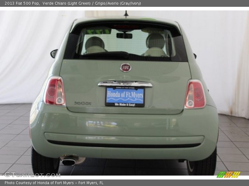 Verde Chiaro (Light Green) / Grigio/Avorio (Gray/Ivory) 2013 Fiat 500 Pop
