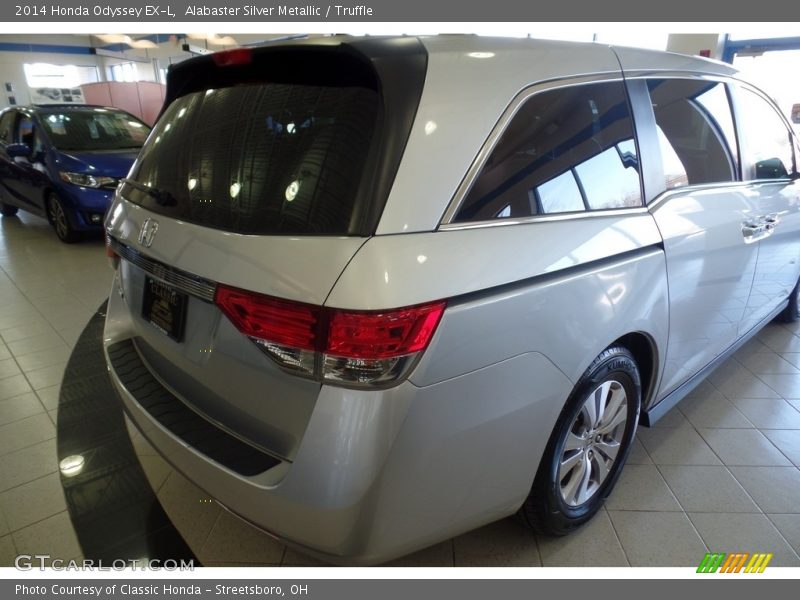 Alabaster Silver Metallic / Truffle 2014 Honda Odyssey EX-L