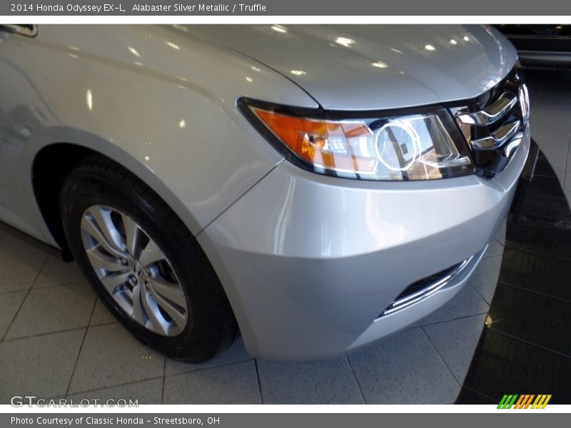 Alabaster Silver Metallic / Truffle 2014 Honda Odyssey EX-L