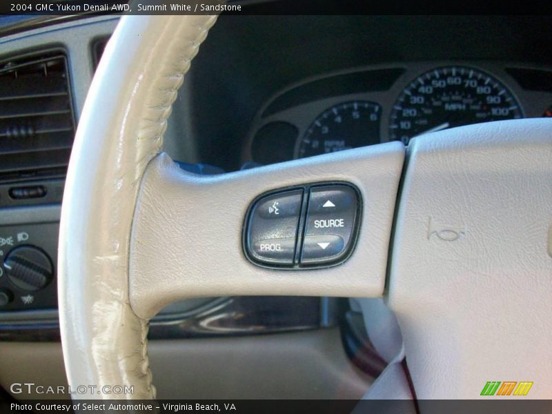 Summit White / Sandstone 2004 GMC Yukon Denali AWD