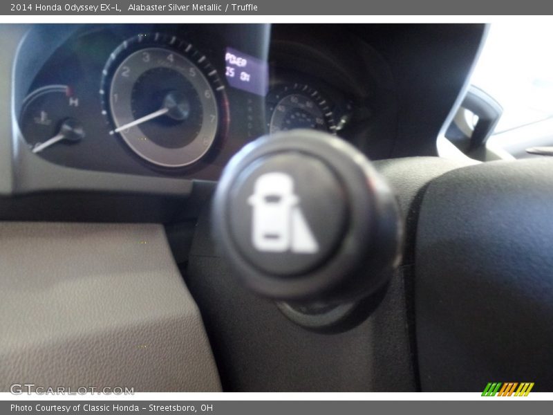 Alabaster Silver Metallic / Truffle 2014 Honda Odyssey EX-L
