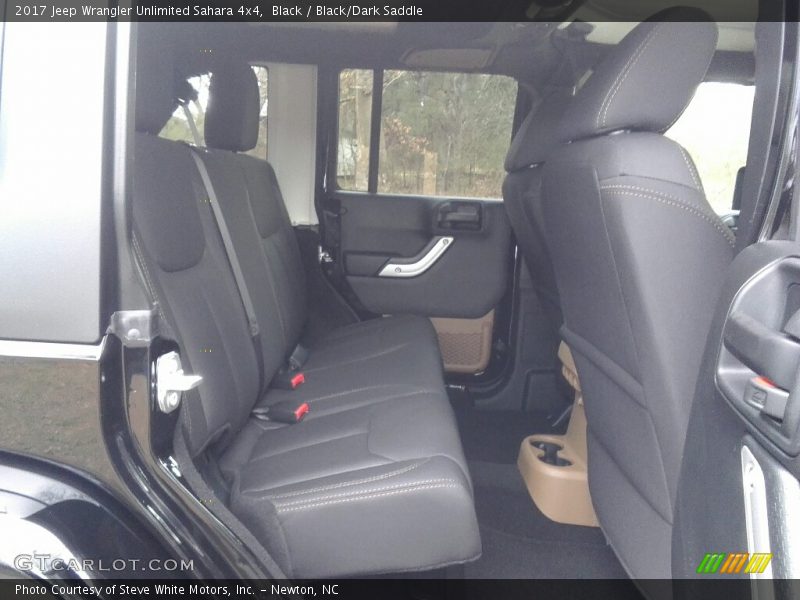 Black / Black/Dark Saddle 2017 Jeep Wrangler Unlimited Sahara 4x4