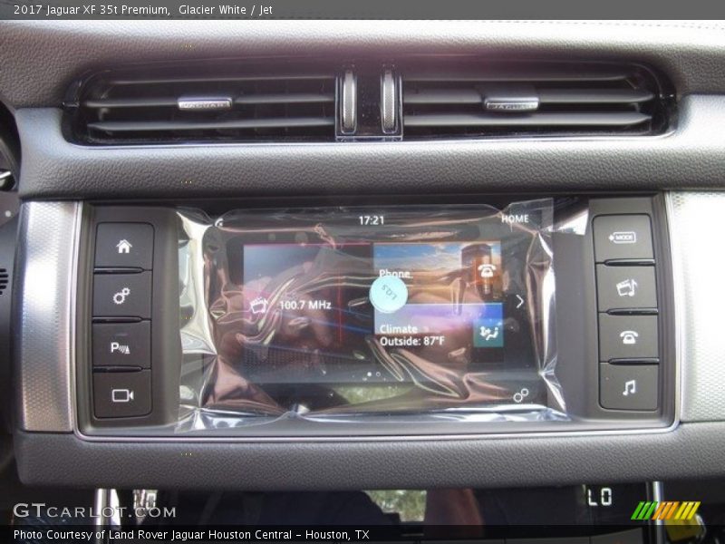 Glacier White / Jet 2017 Jaguar XF 35t Premium