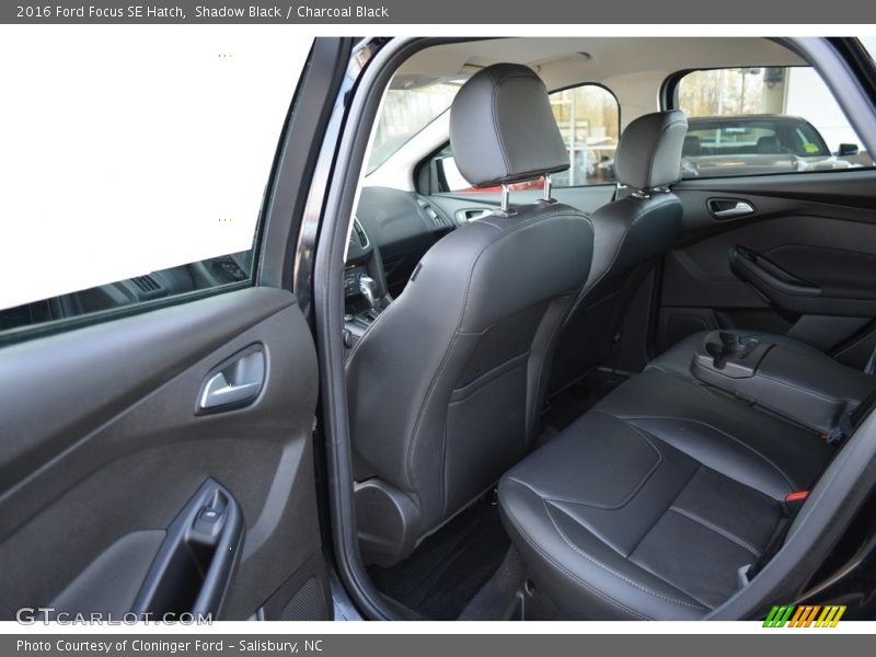 Shadow Black / Charcoal Black 2016 Ford Focus SE Hatch