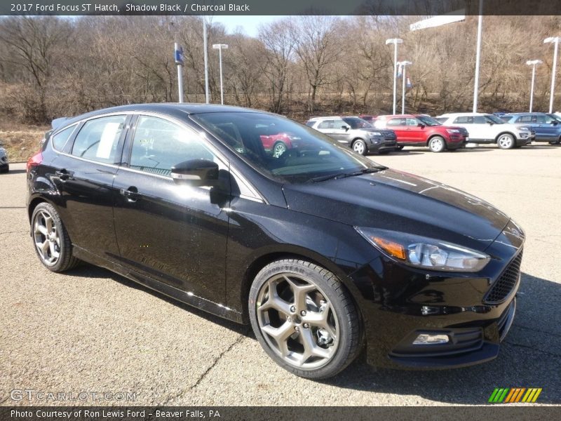 Front 3/4 View of 2017 Focus ST Hatch