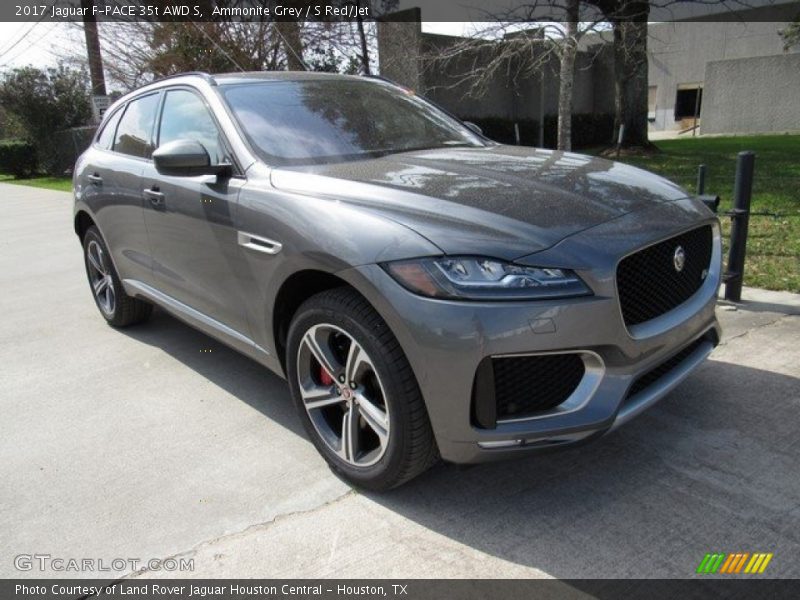 Front 3/4 View of 2017 F-PACE 35t AWD S